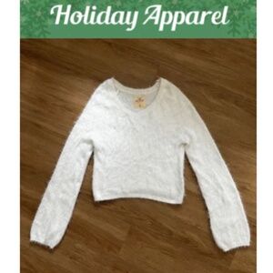 Hollister White Fuzzy Knit V Neck Sweater/Size Medium